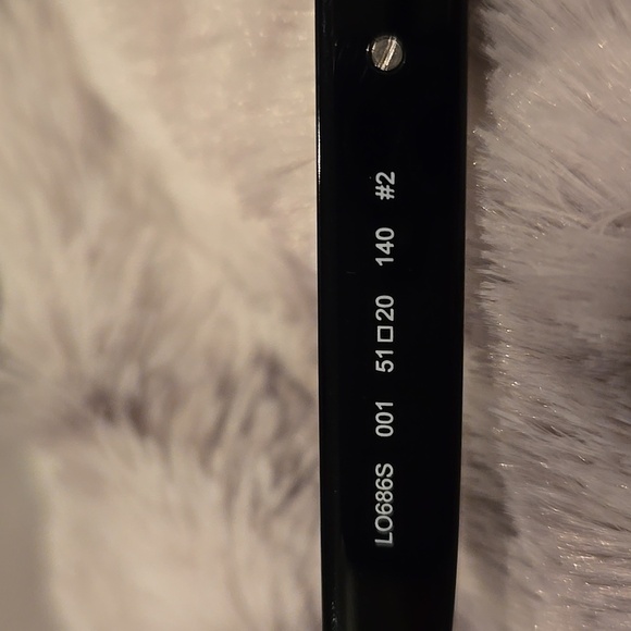 Longchamp Paris Black Cat-Eye Sunglasses with Gradient Lenses Brand New In Case - Picture 8 of 16